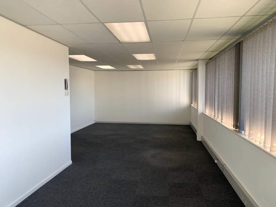 To Let commercial Property for Rent in Milnerton Western Cape